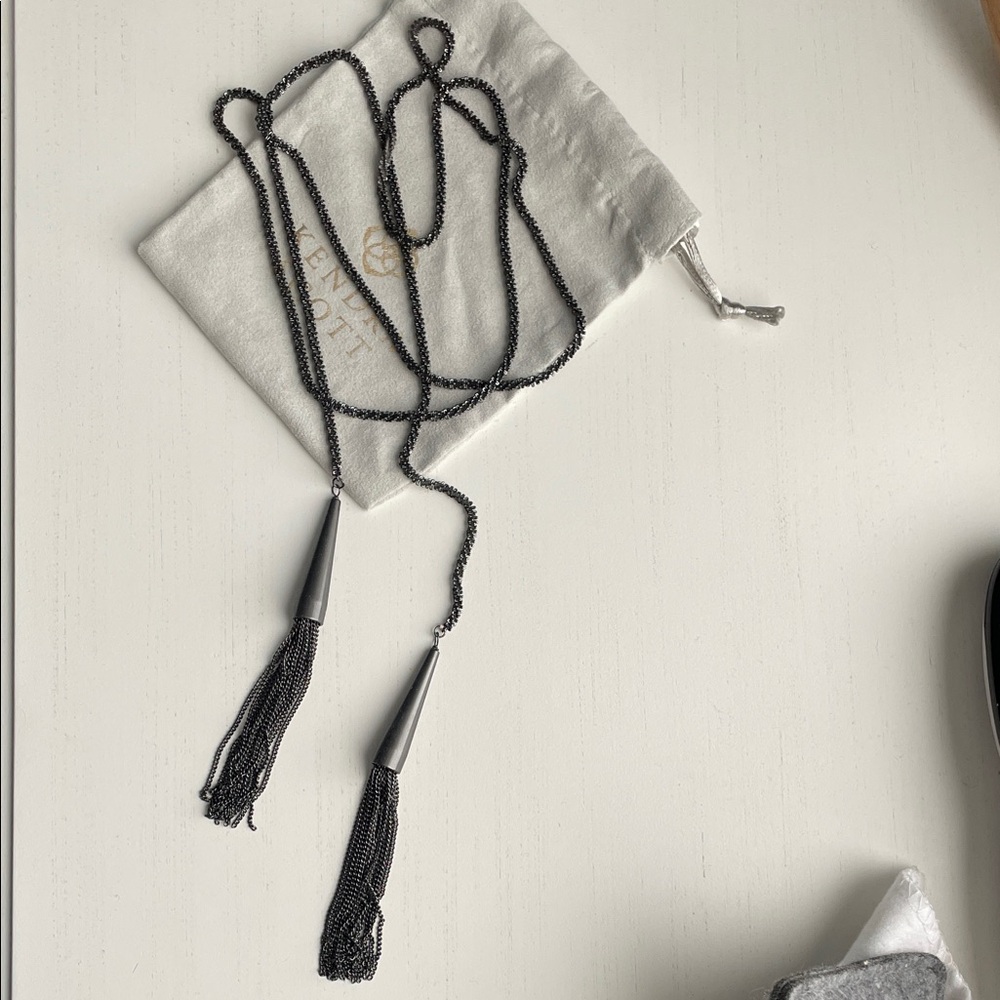 Kendra Scott Tassel Lariat Necklace in Gunmetal